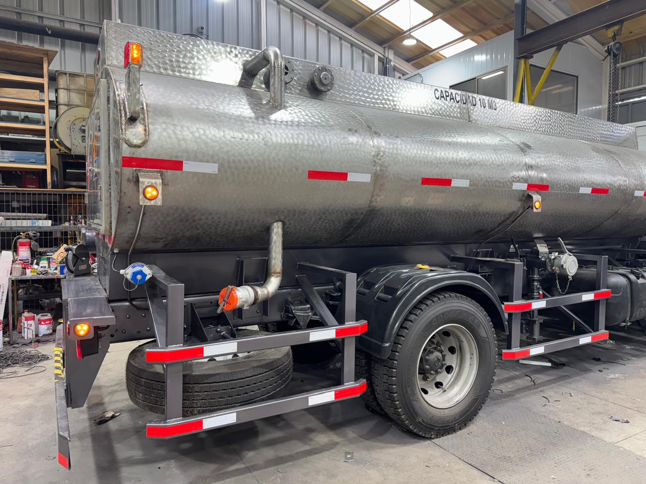 Fabricación de estanques para combustibles en acero inoxidable